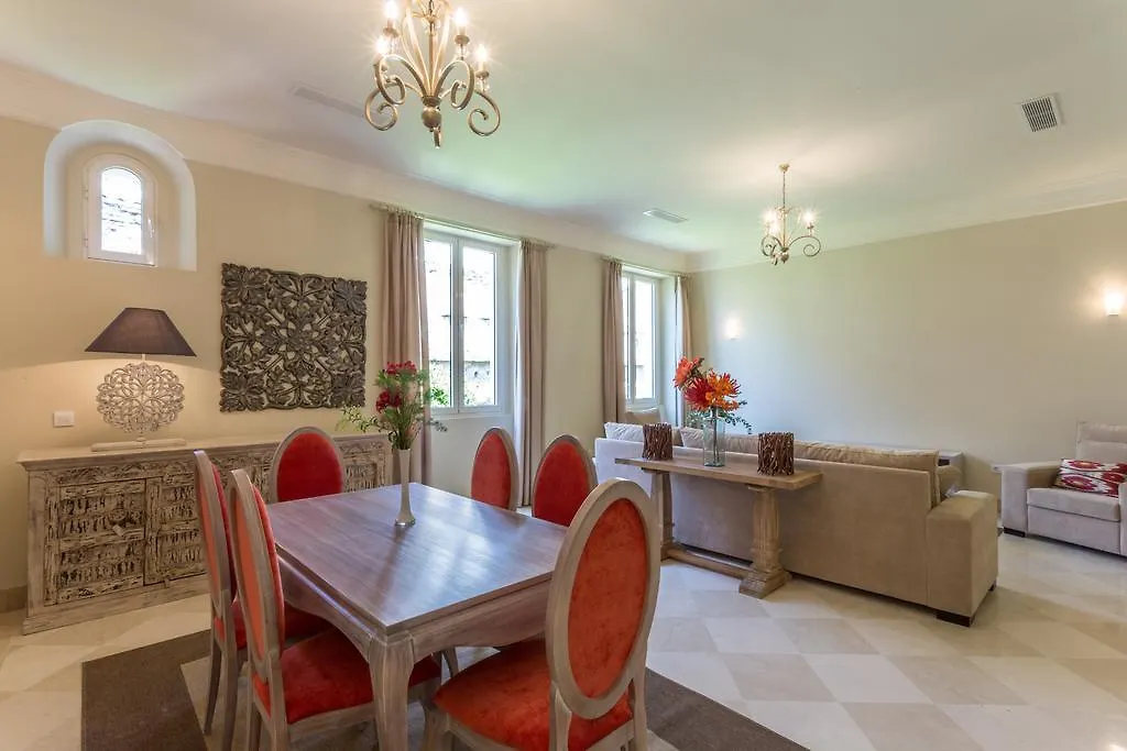 Puerta Principe Luxury Apartments Seville